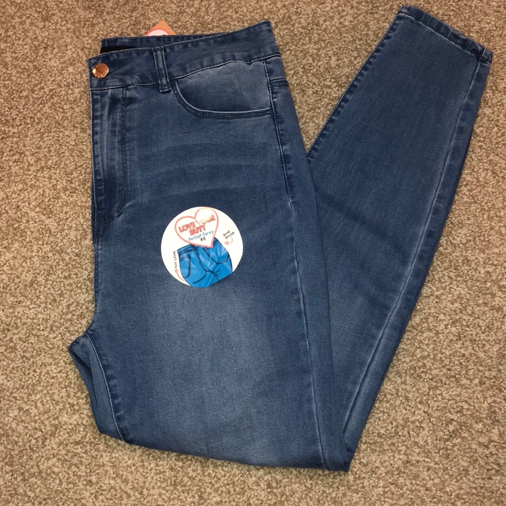 Brand new forever 21 high rise skinny jeans